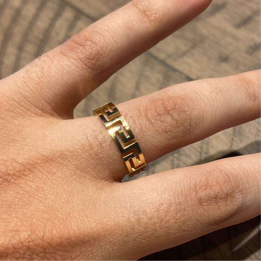 Gold Fendi - Gaia Luna