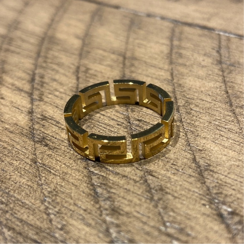 Gold Fendi - Gaia Luna